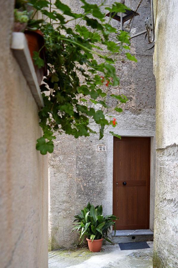 B&B Li Gutti Aieta Exteriér fotografie